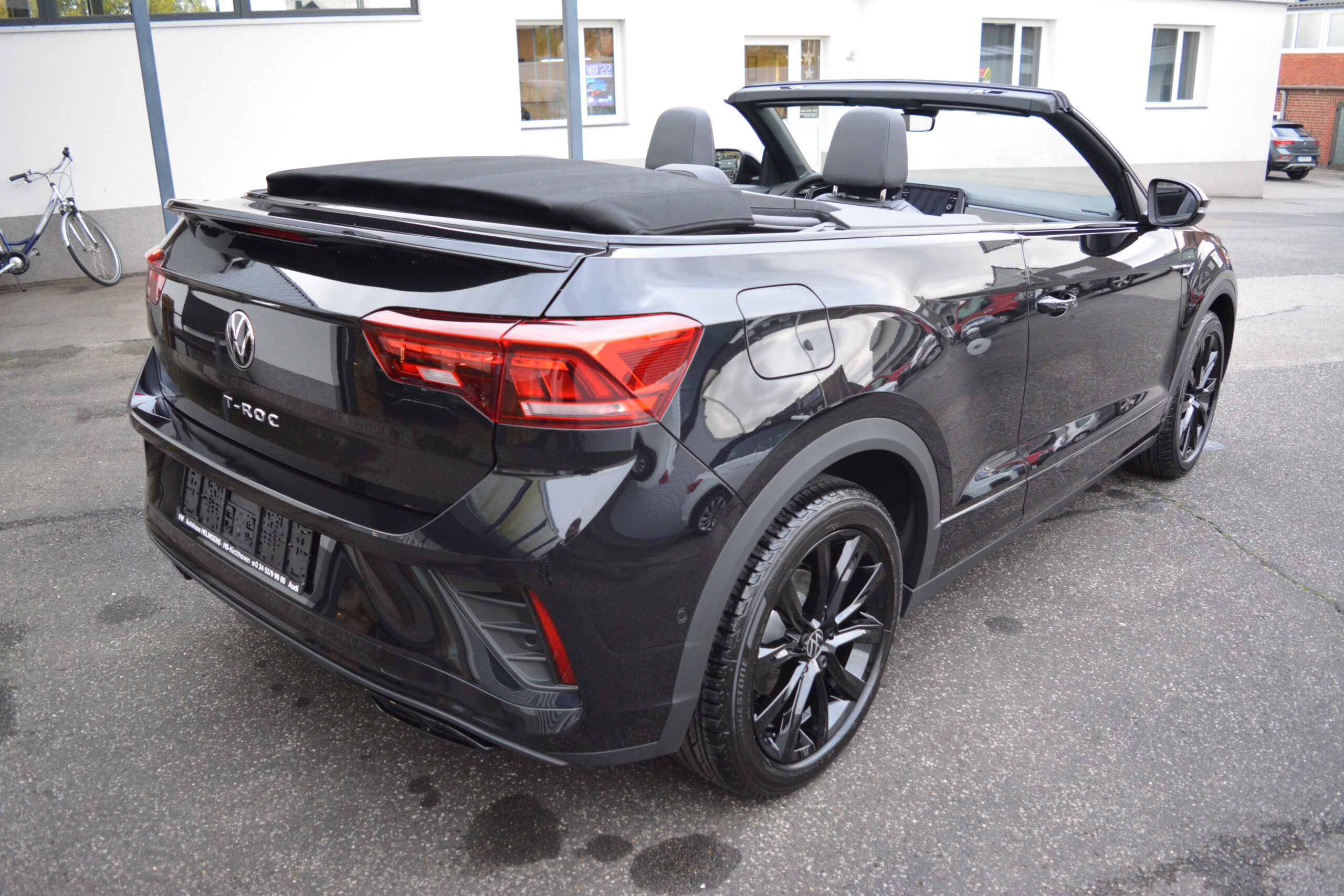 Volkswagen T-Roc Cabrio1.5TSI DSG R-Line DESIGN NAVI LED KA