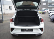 VW T-Roc 1.5TSI OPF DSG R-Line NAVI LED AHK ACC KAM