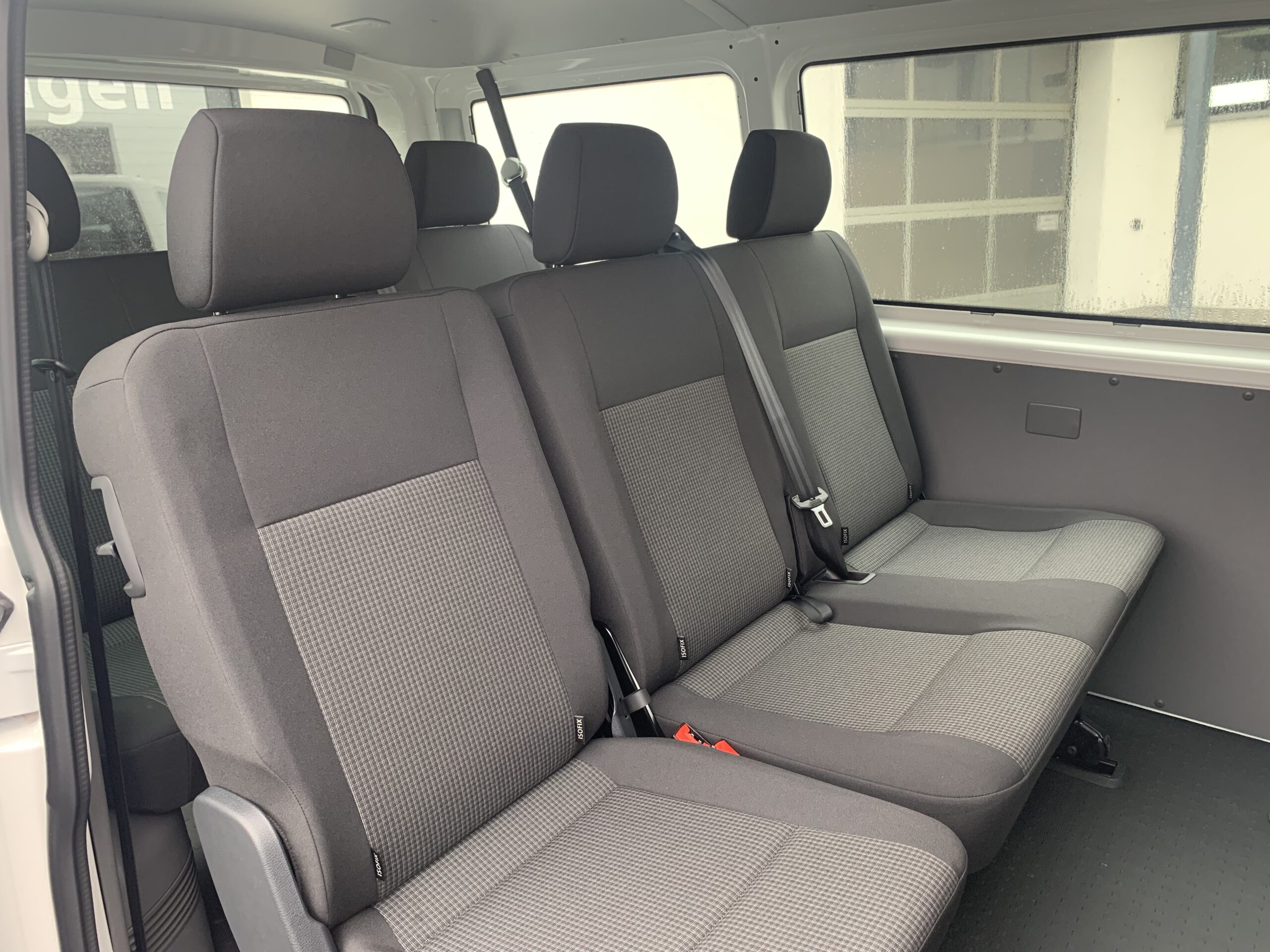 VW T6.1 Kombi 2,0TDI 150 PS AHK APP PDC 8 Sitze Klima