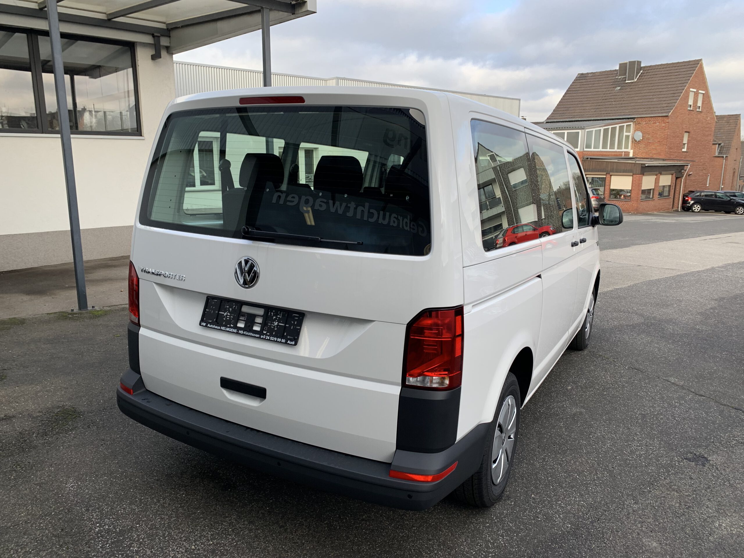 VW T6.1 Kombi 2,0TDI 150 PS AHK APP PDC 8 Sitze Klima