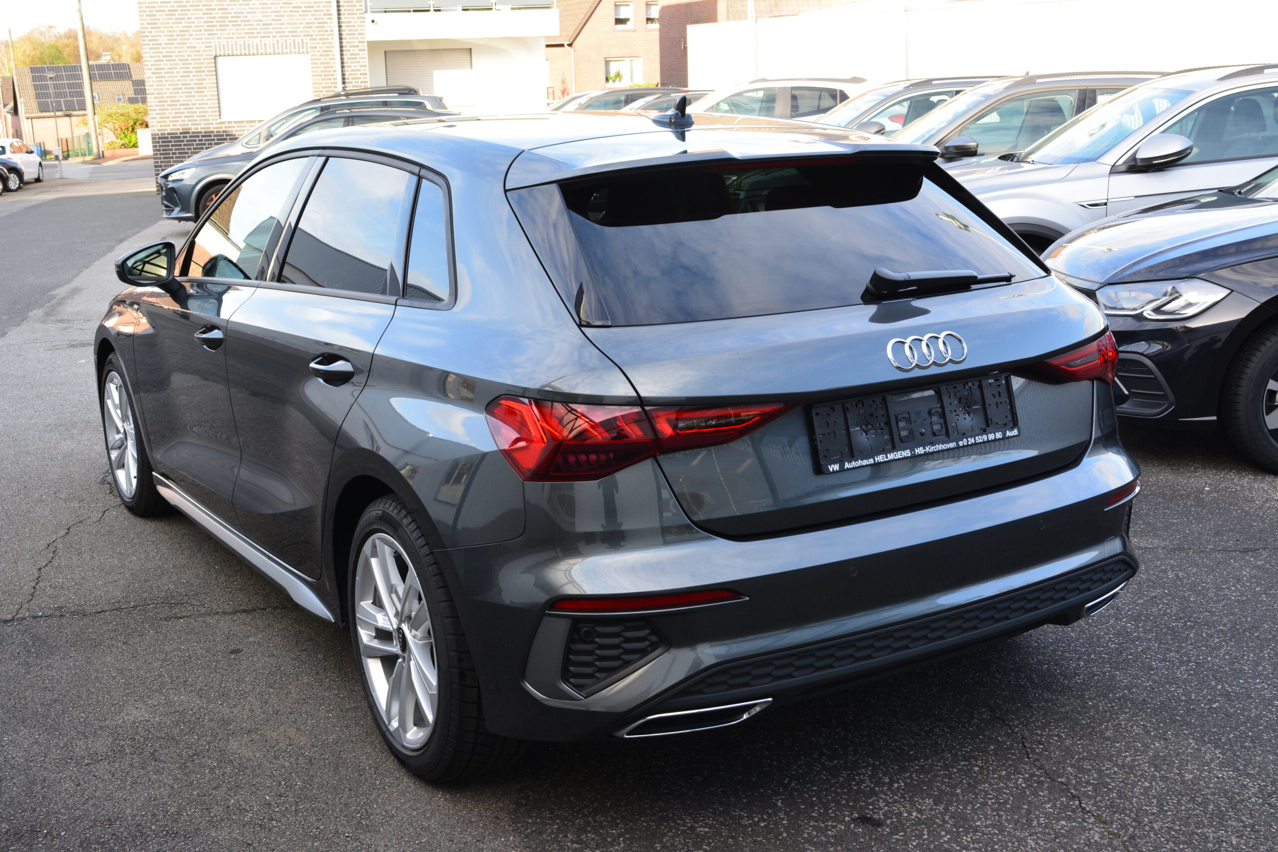 Audi A3 35 TFSI S tronic Sline Sportback LED SHZ GRA