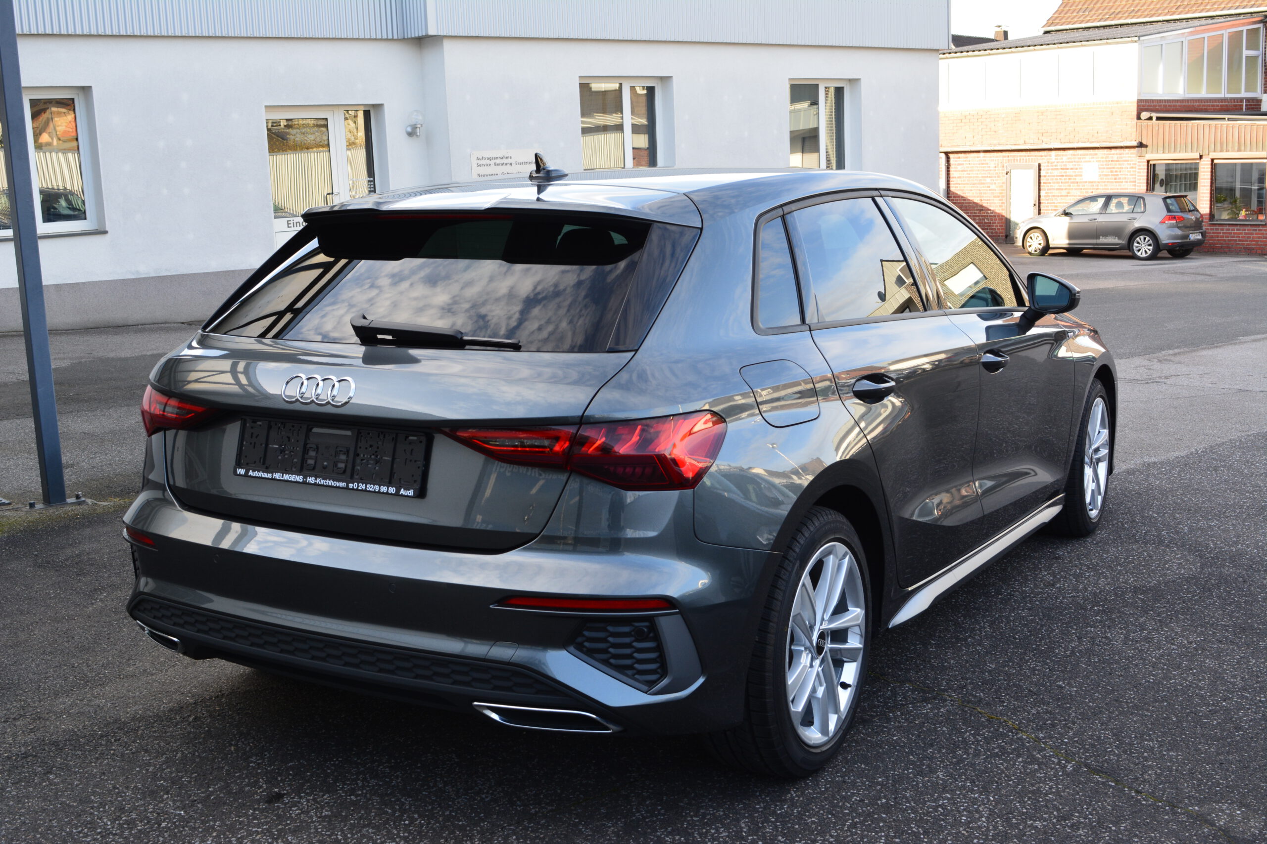 Audi A3 35 TFSI S tronic Sline Sportback LED SHZ GRA