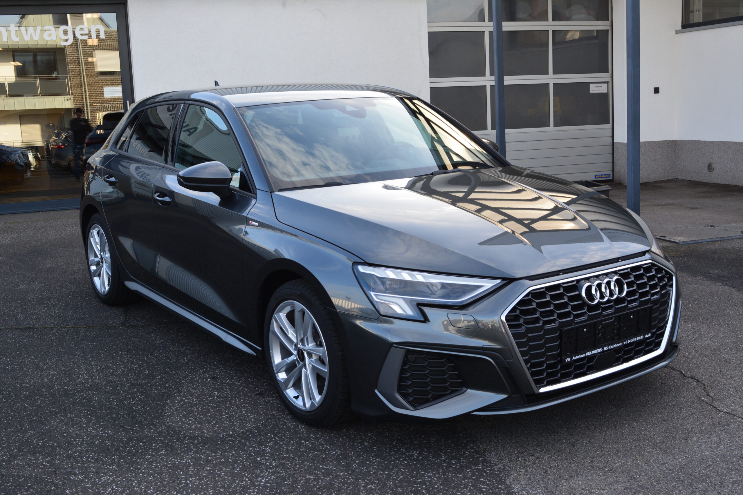 Audi A3 35 TFSI S tronic Sline Sportback LED SHZ GRA