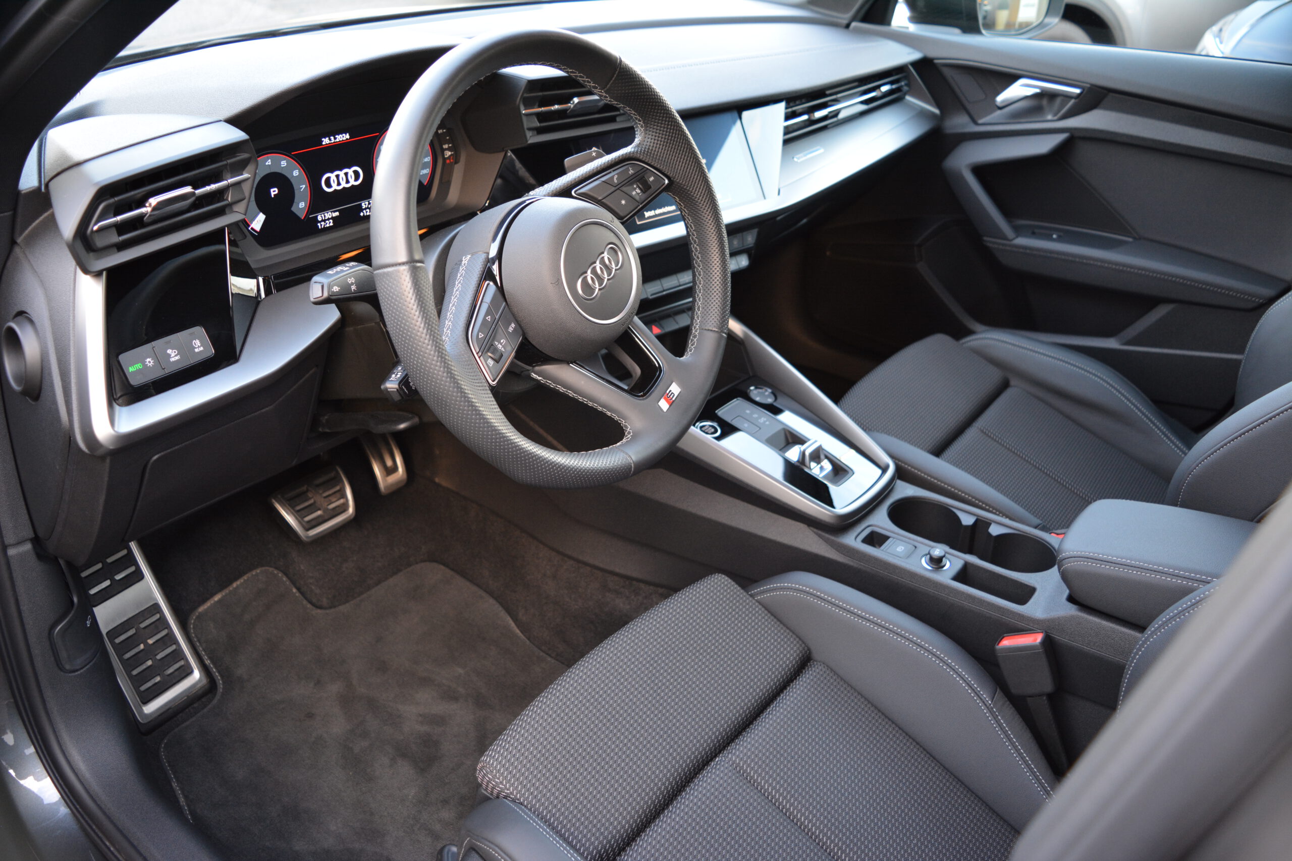 Audi A3 35 TFSI S tronic Sline Sportback LED SHZ GRA