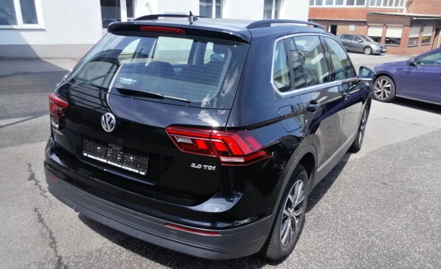 VW TIGUAN 2.0 TDI SCR Comfortline AHK SHZ PDC LEDER LMF