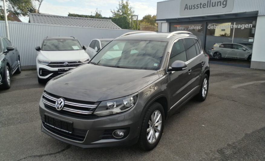 VW TIGUAN 2.0 TDI SCR BlueMotion Technology Lounge Sp