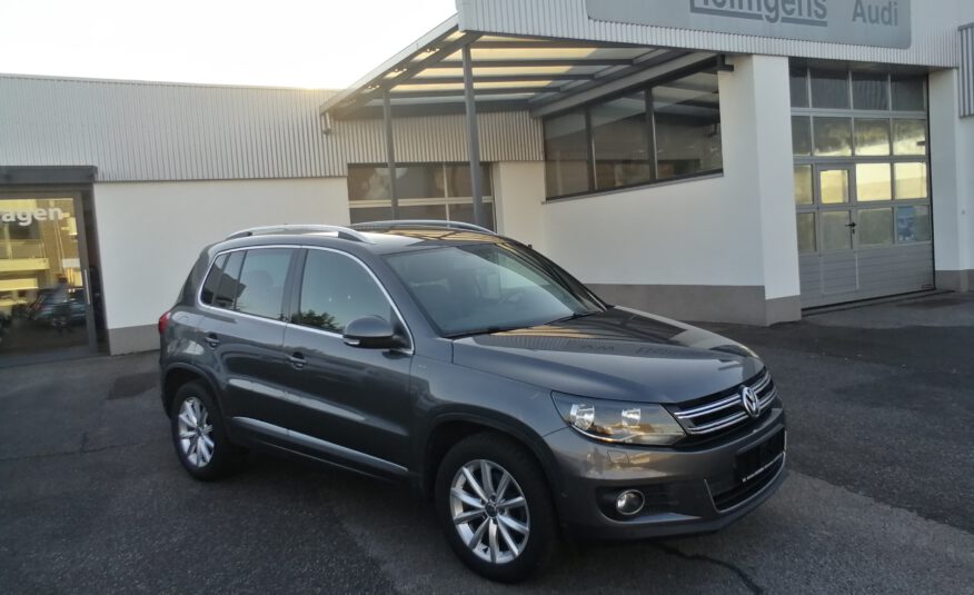 VW TIGUAN 2.0 TDI SCR BlueMotion Technology Lounge Sp