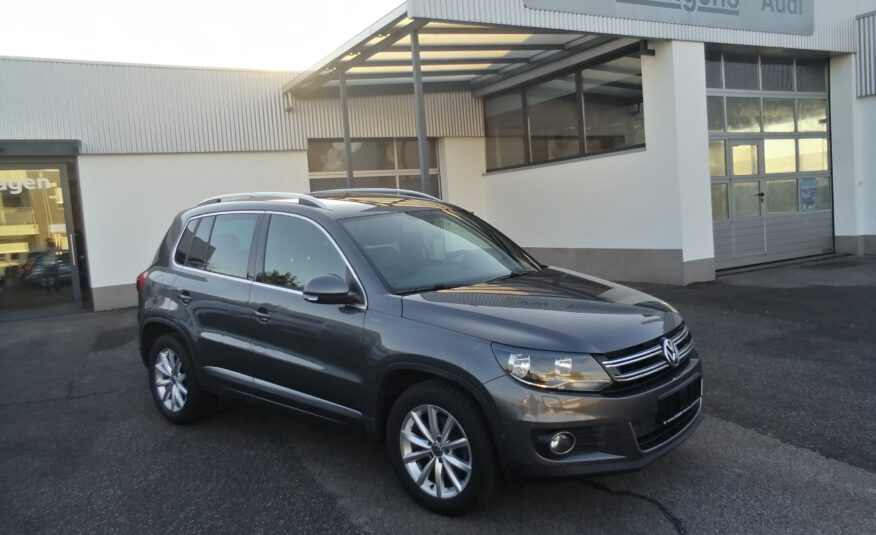 VW TIGUAN 2.0 TDI SCR BlueMotion Technology Lounge Sp