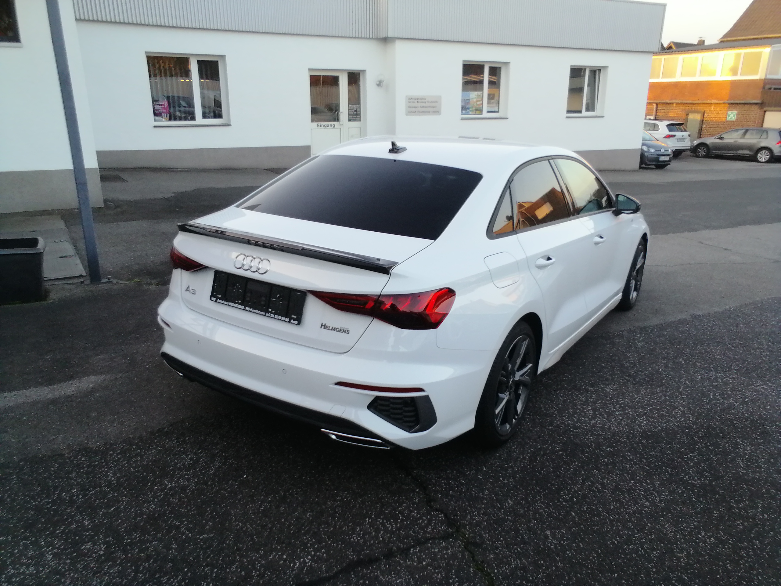AUDI A3 35 TFSI Limousine S tronic line LED CARBON LEDER