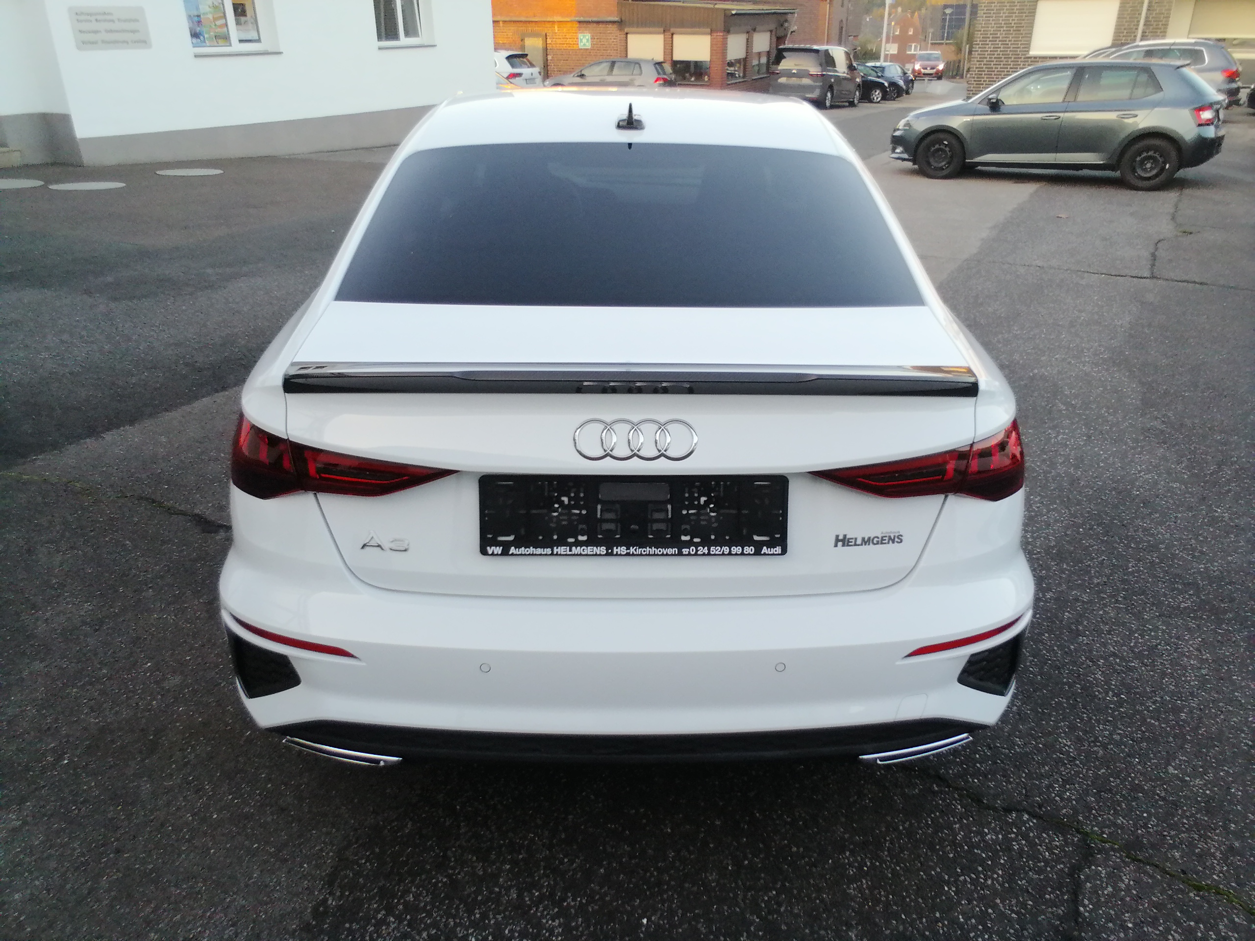 AUDI A3 35 TFSI Limousine S tronic line LED CARBON LEDER