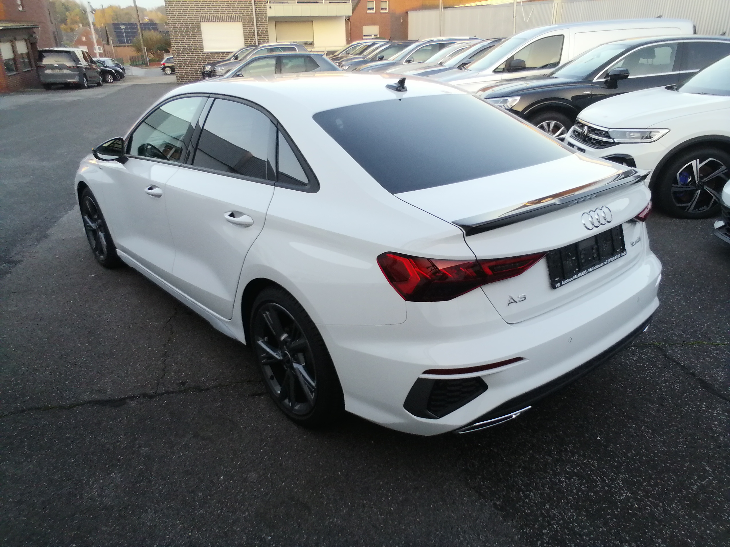 AUDI A3 35 TFSI Limousine S tronic line LED CARBON LEDER