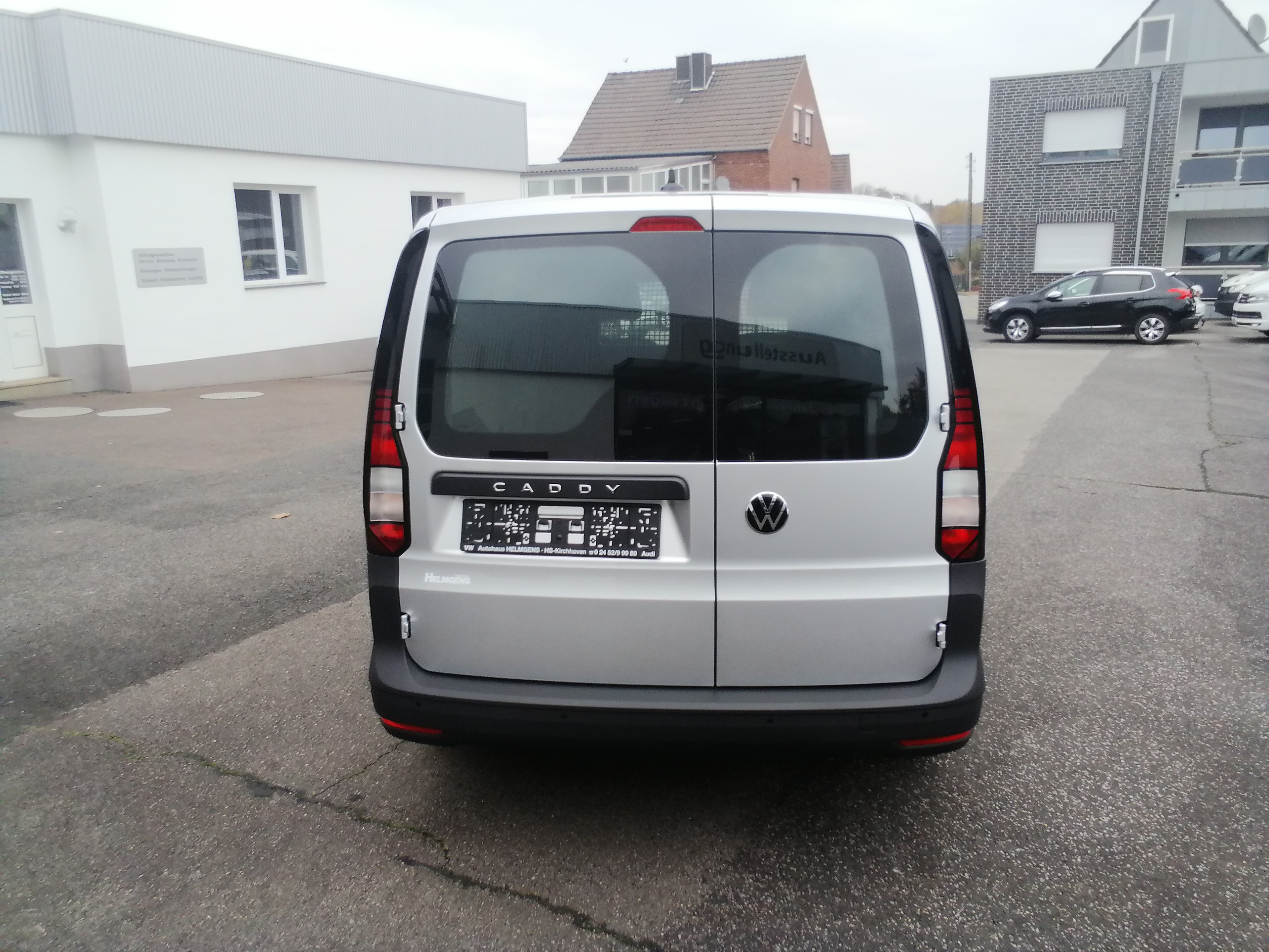 VW CADDY 2,0 TDI Maxi PDC APP KLIMA