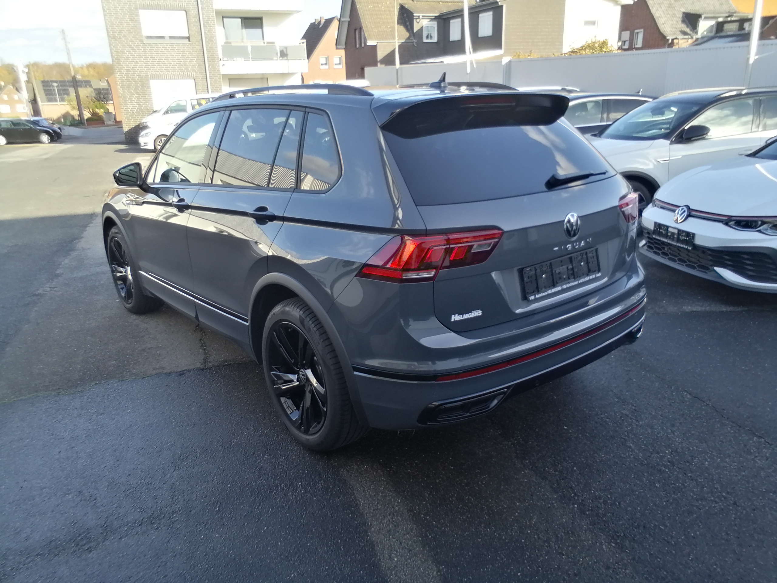 VW TIGUAN 1,5 TSI DSG R-Line AHK ACC LED