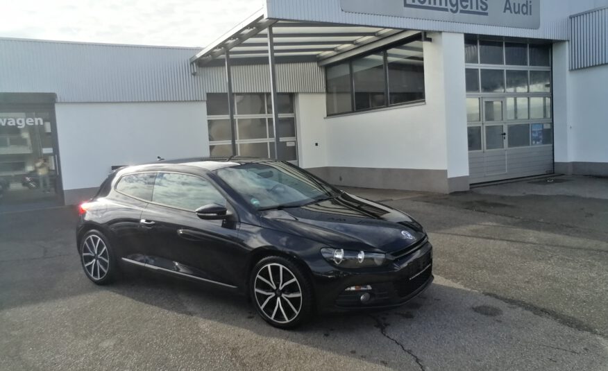 VW Scirocco 1.4 TSI 122 PS NAVI SHZ PDC