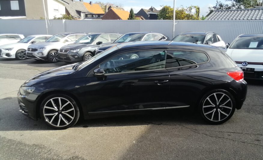 VW Scirocco 1.4 TSI 122 PS NAVI SHZ PDC