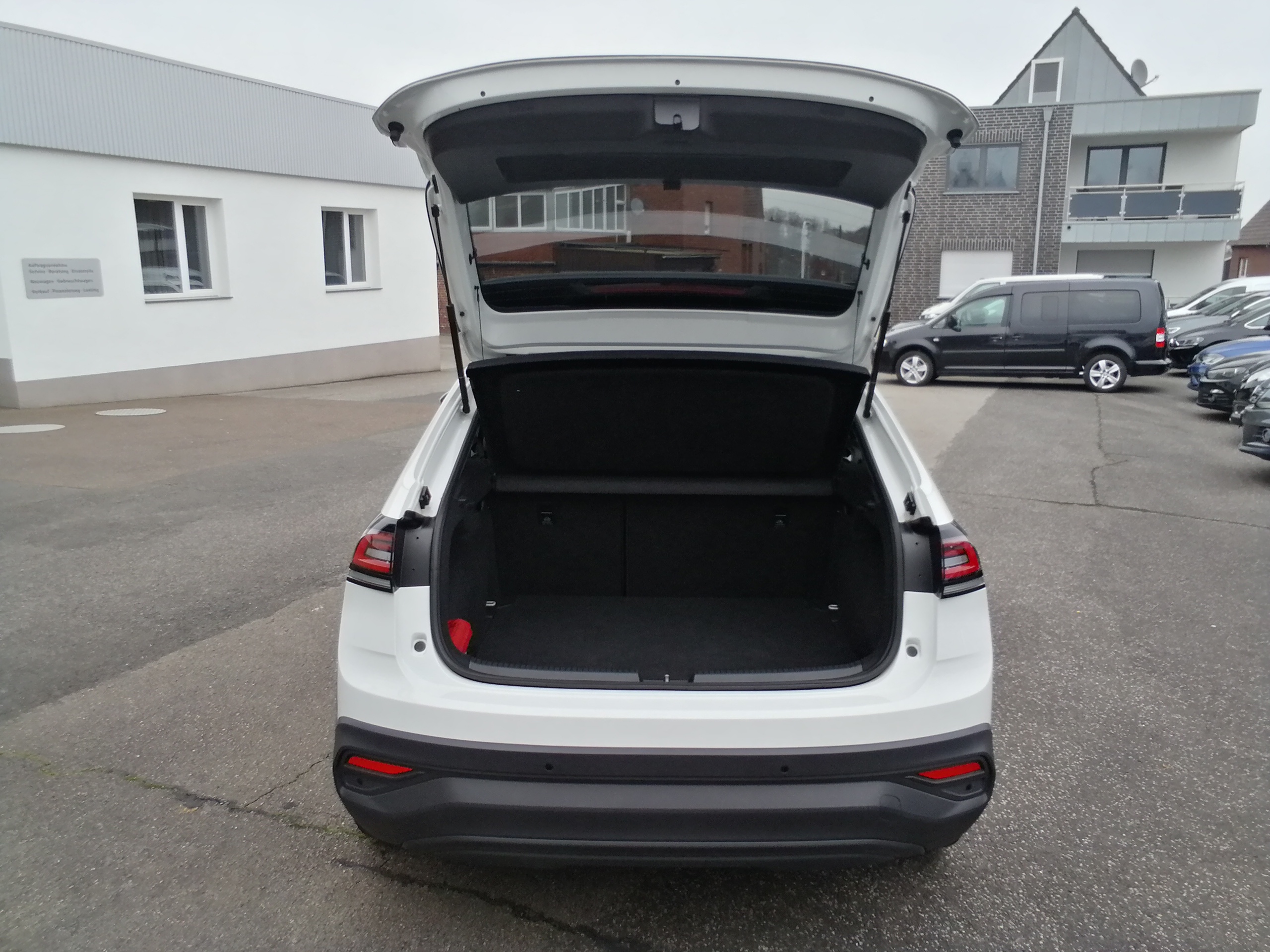 VW TAIGO DSG Move LED ACC LMF APP