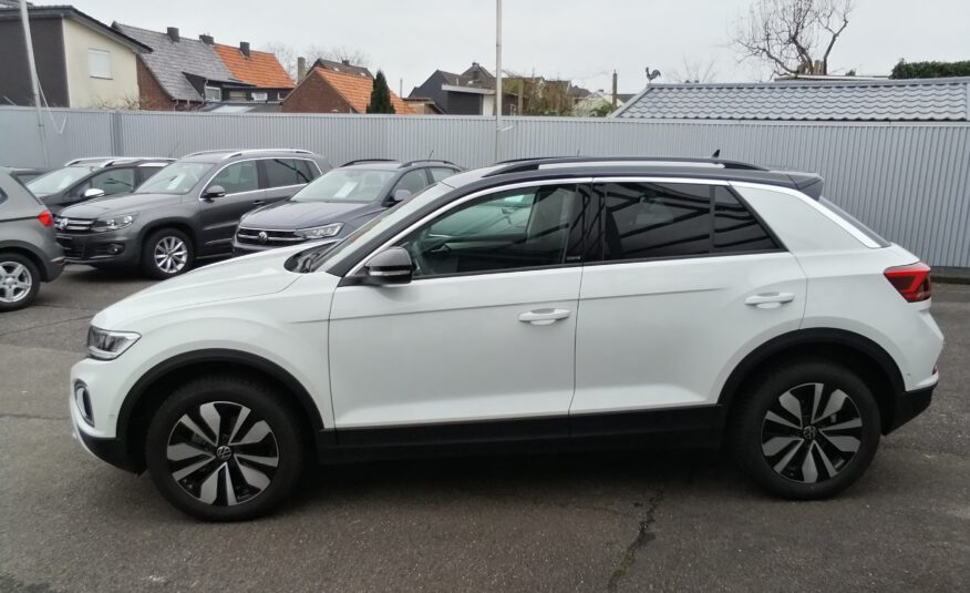 VW T-ROC 1,5 TSI DSG LED ACC KAM Ganzj.