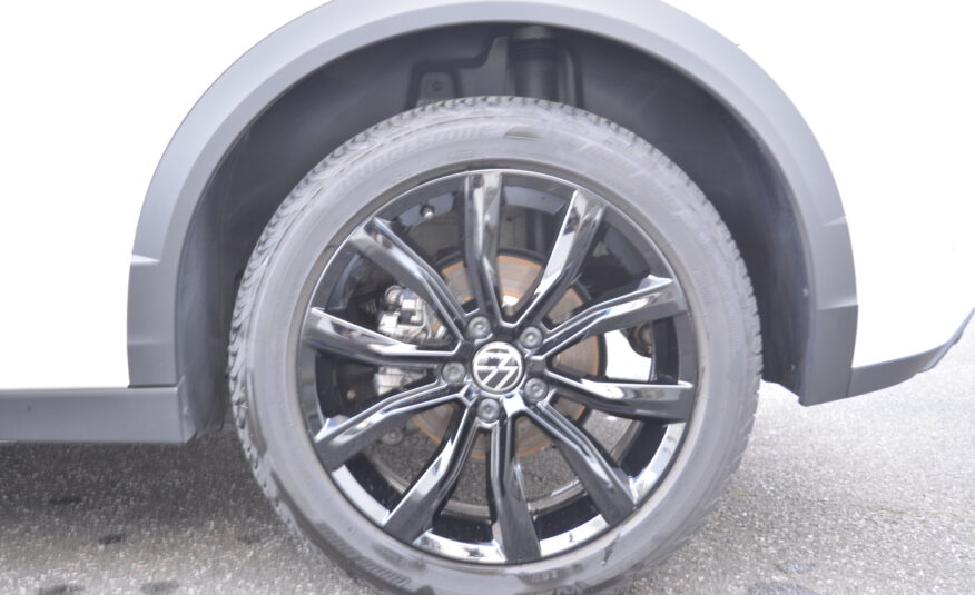 T-ROC Cabrio R-Line 1,5TSI LED ACC KAM Black Style APP
