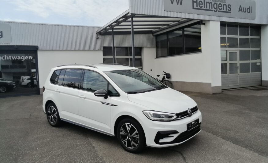 TOURAN 1,5 TSI DSG Highline R-Line AHK KAM NAVI 7Sitze Black Style
