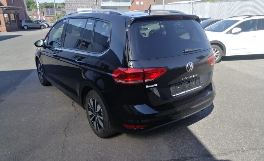 VW TOURAN 1,5 TSI DSG Move IQ AHK KAM ACC APP