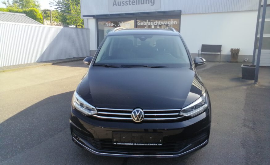 VW TOURAN 1,5 TSI DSG Move IQ AHK KAM ACC APP
