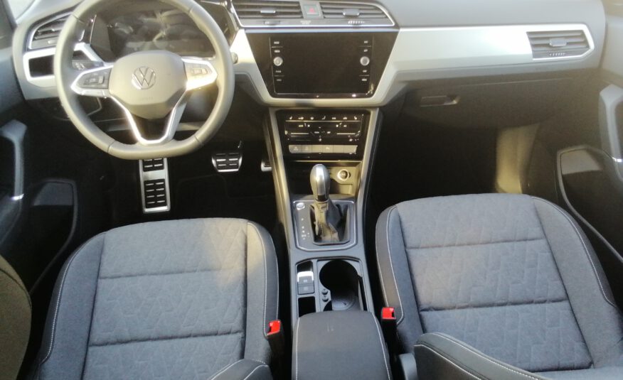 VW TOURAN 1,5 TSI DSG Move IQ AHK KAM ACC APP