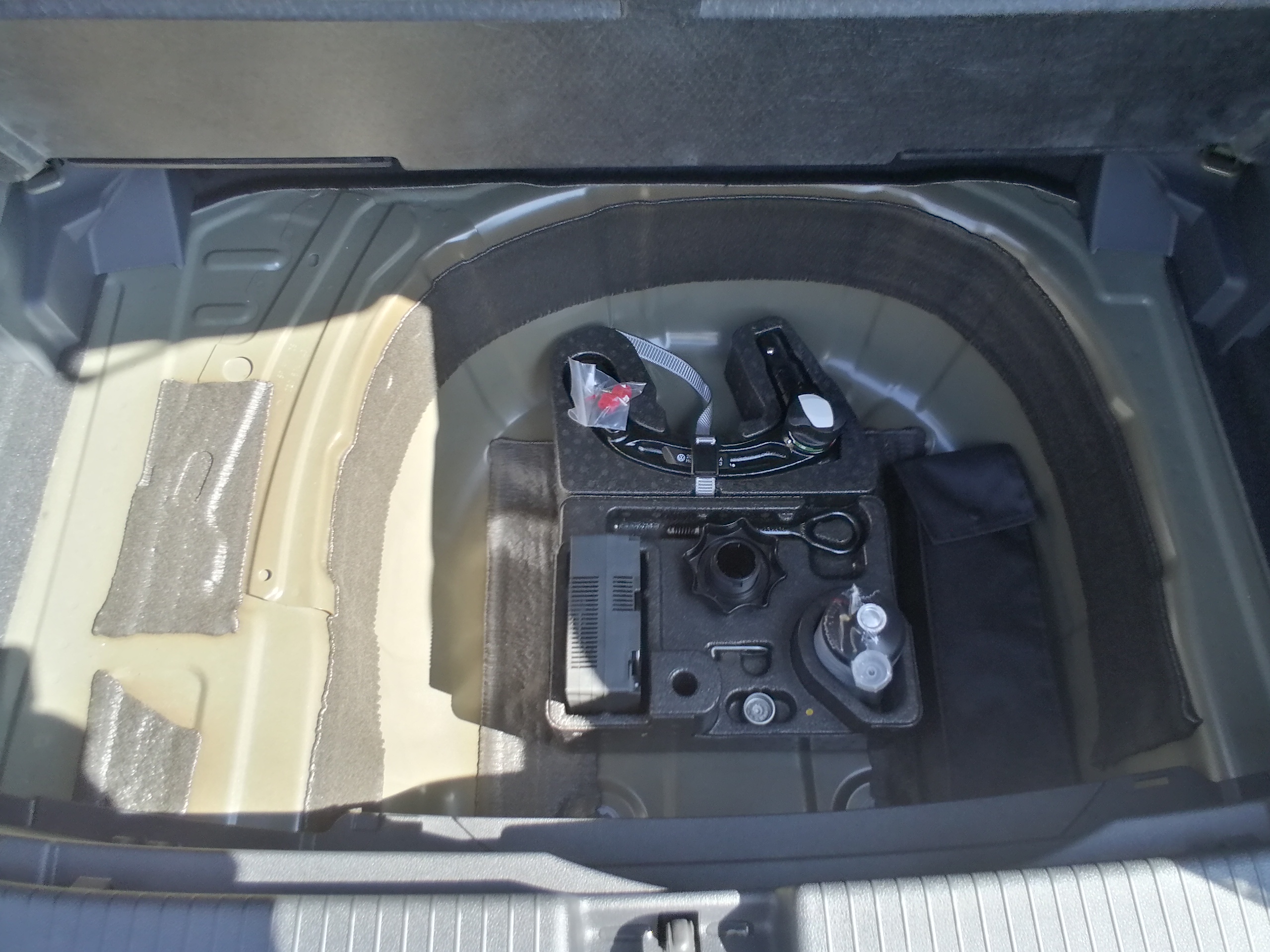 T-Cross 1.0 TSI 116 PS Life LED APP AHK KAM SHZ Clim