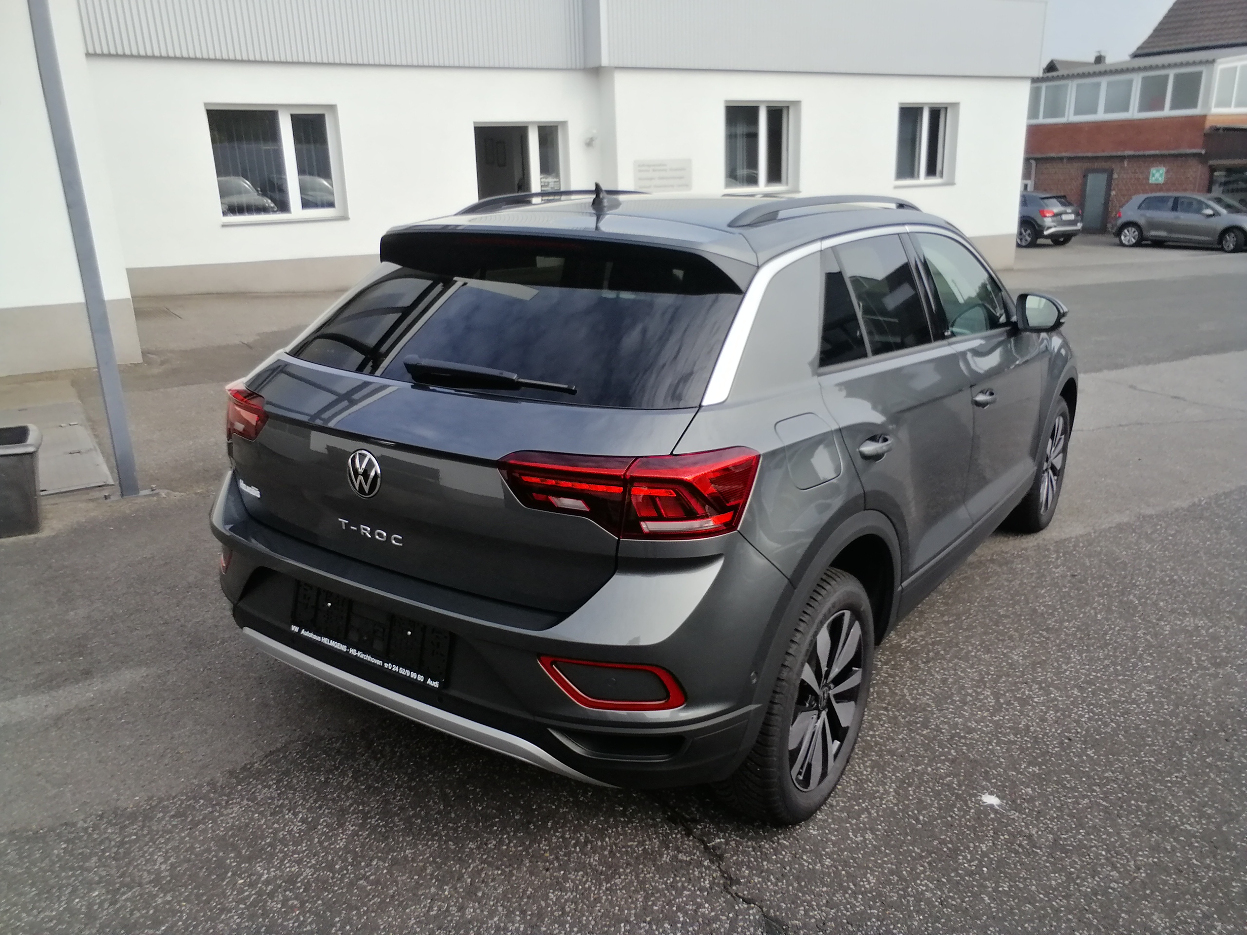 VW T-ROC 1,5 TSI DSG Move LED ACC LMF APP SHZ Sprachst