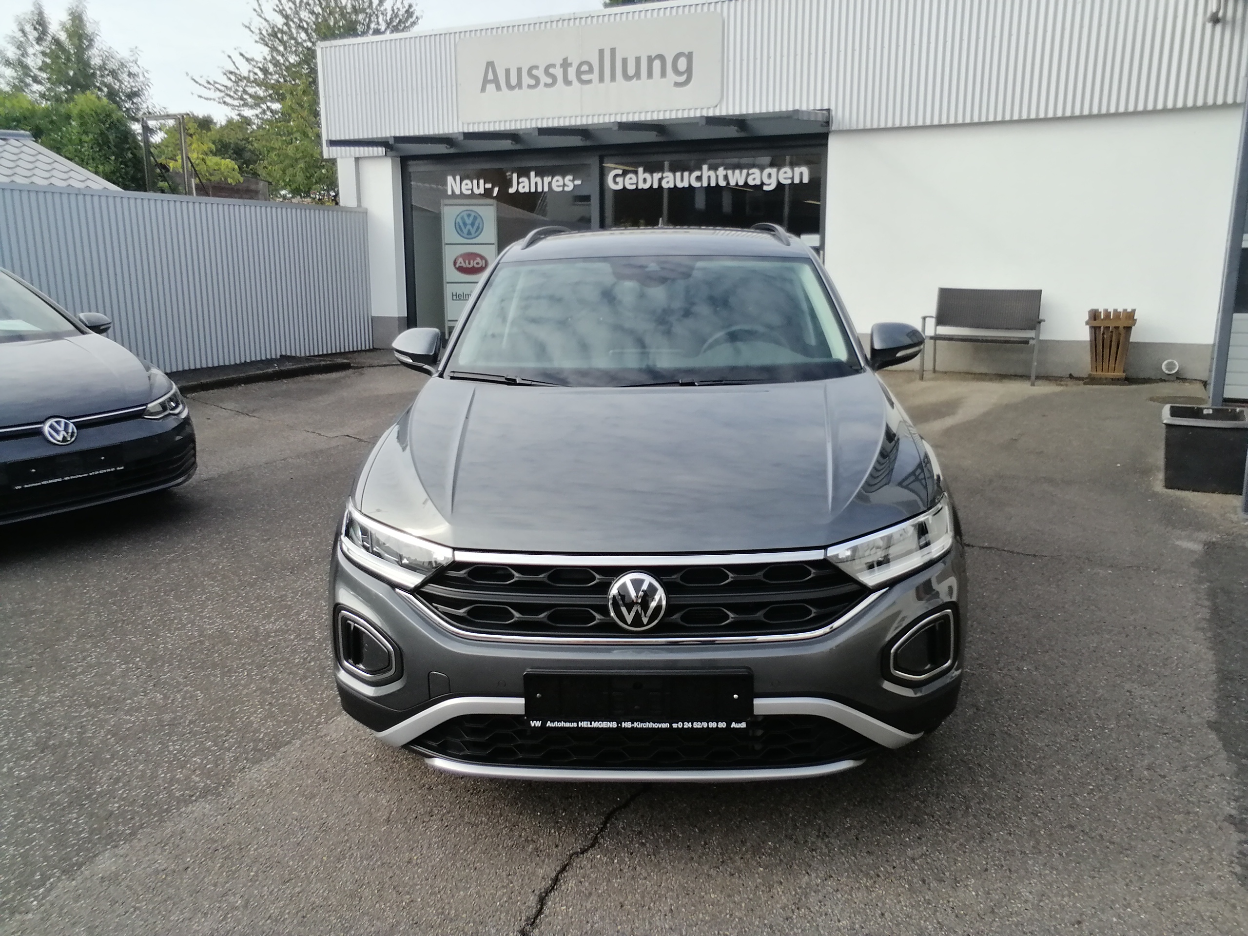 VW T-ROC 1,5 TSI DSG Move LED ACC LMF APP SHZ Sprachst