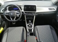 VW T-ROC 1,5 TSI DSG Move LED ACC LMF APP SHZ Sprachst