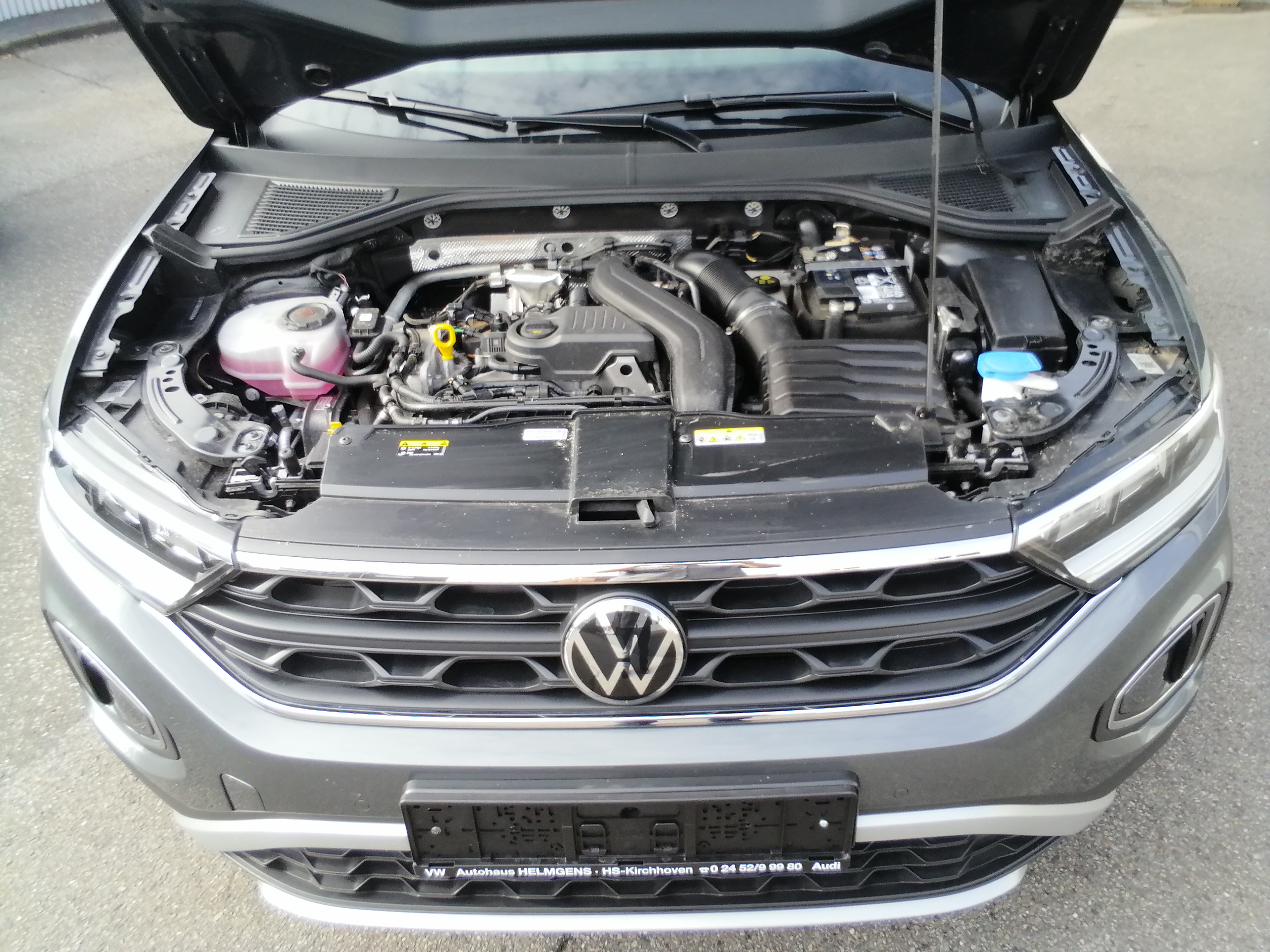 VW T-ROC 1,5 TSI DSG Move LED ACC LMF APP SHZ Sprachst