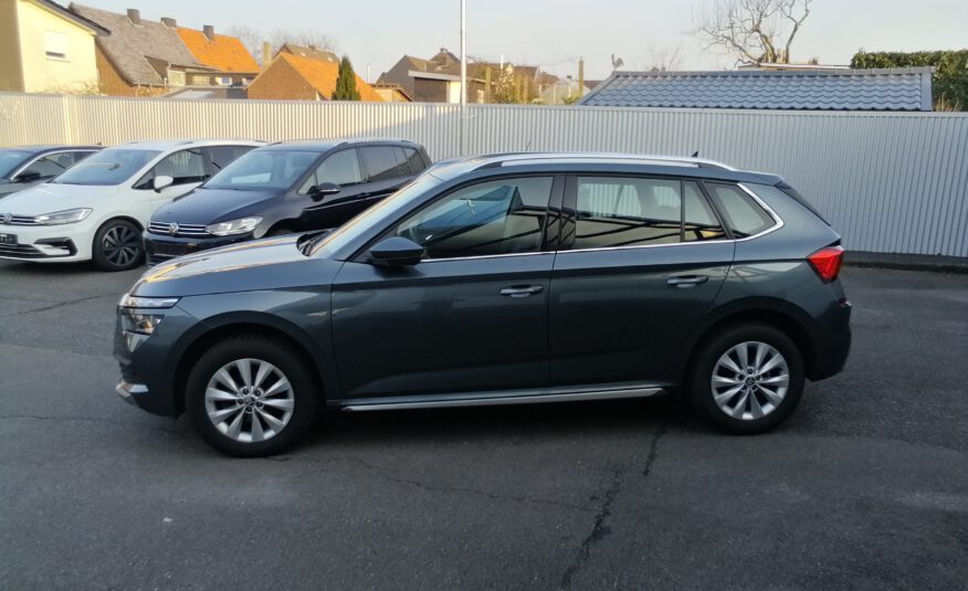 Skoda KAMIQ 1.5 TSI DSG Style LED AHK NAVI ACC KAM LMF