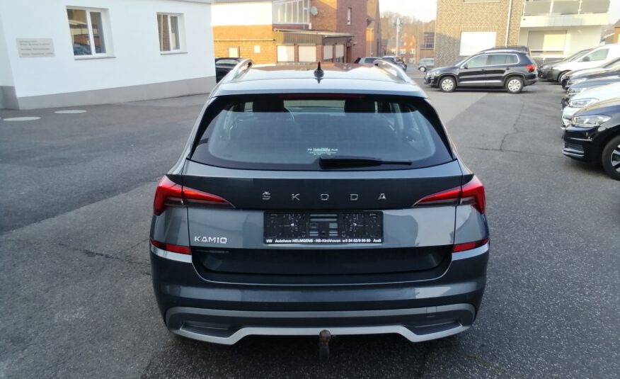 Skoda KAMIQ 1.5 TSI DSG Style LED AHK NAVI ACC KAM LMF