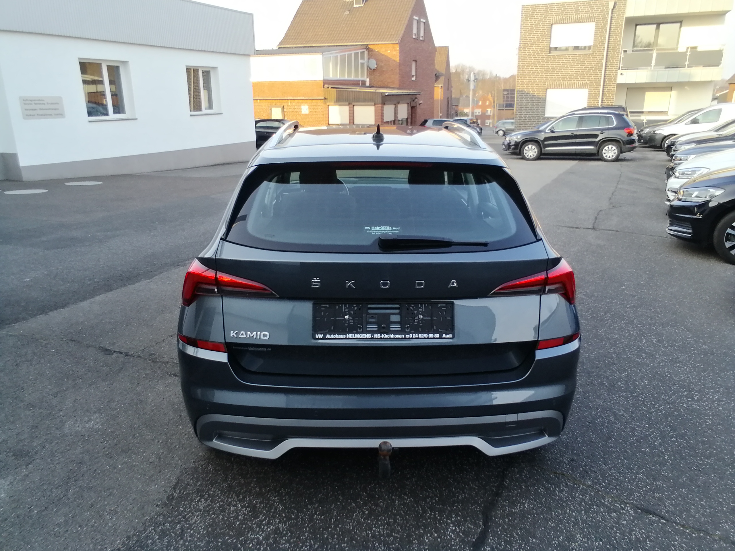 Skoda KAMIQ 1.5 TSI DSG Style LED AHK NAVI ACC KAM LMF