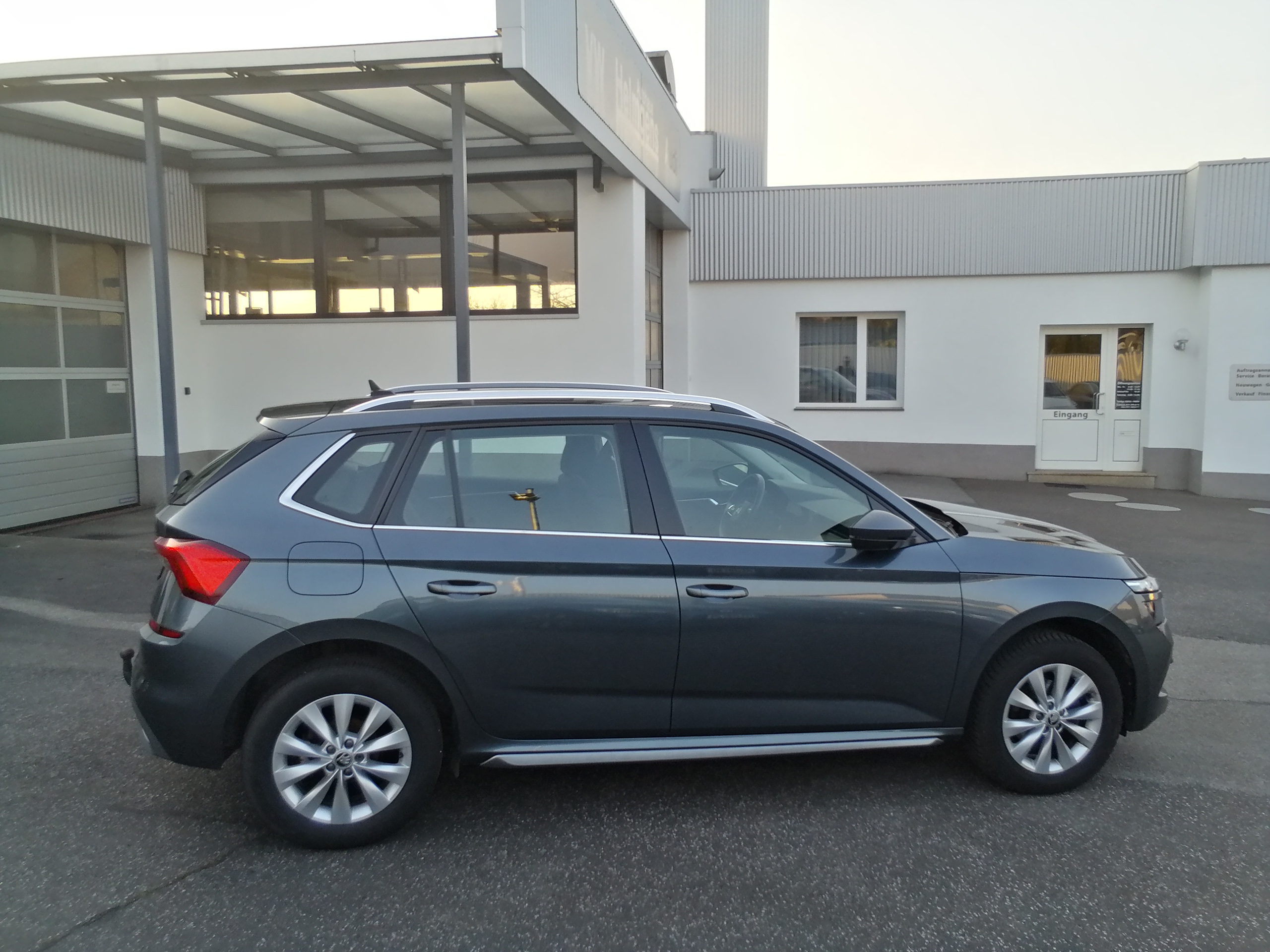 Skoda KAMIQ 1.5 TSI DSG Style LED AHK NAVI ACC KAM LMF