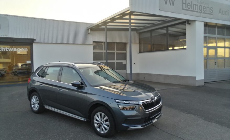 Skoda KAMIQ 1.5 TSI DSG Style LED AHK NAVI ACC KAM LMF