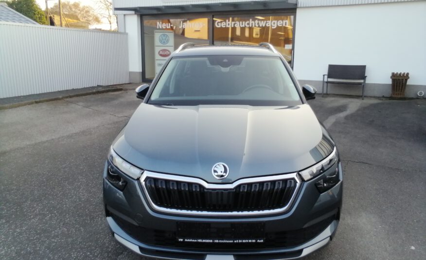 Skoda KAMIQ 1.5 TSI DSG Style LED AHK NAVI ACC KAM LMF