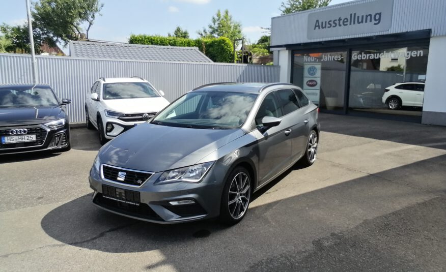 SEAT LEON ST FR 1,4 150 PS NAVI PANO SHZ GRA APP PDC