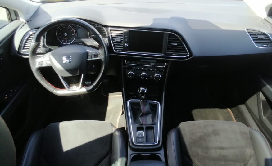 SEAT LEON ST FR 1,4 150 PS NAVI PANO SHZ GRA APP PDC