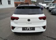VW T-ROC 1,5 TSI DSG R-Line LED PANO NAVI ACC KAM Easy Open