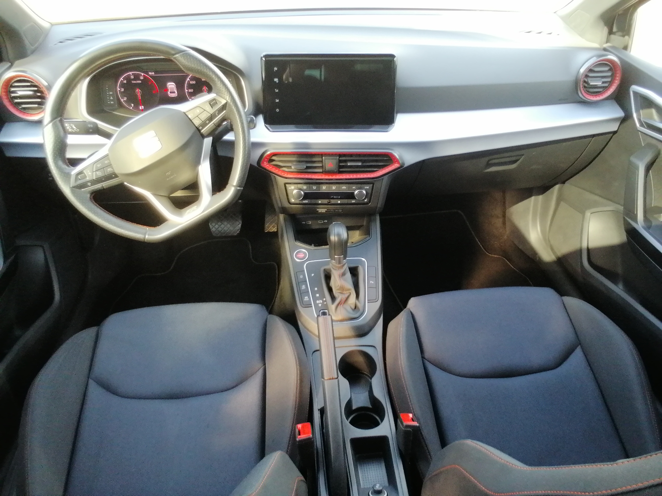 SEAT IBIZA FR 1,0 TSI 110 PS DSG LED SHZ PANO NAVI KAM LMF18