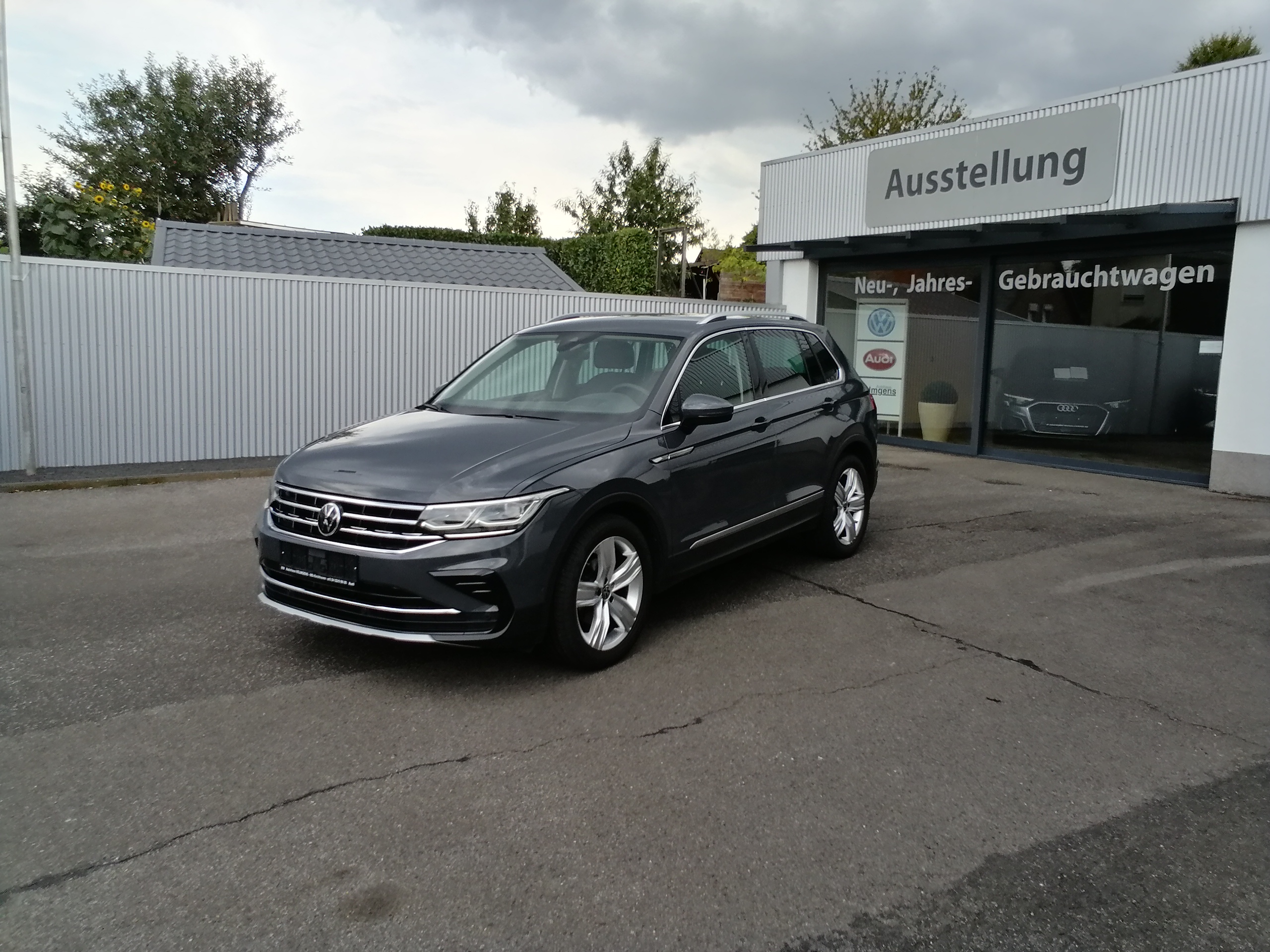 VW Tiguan 1.5 TSI OPF DSG Elegance LED AHK ACC EPAKET