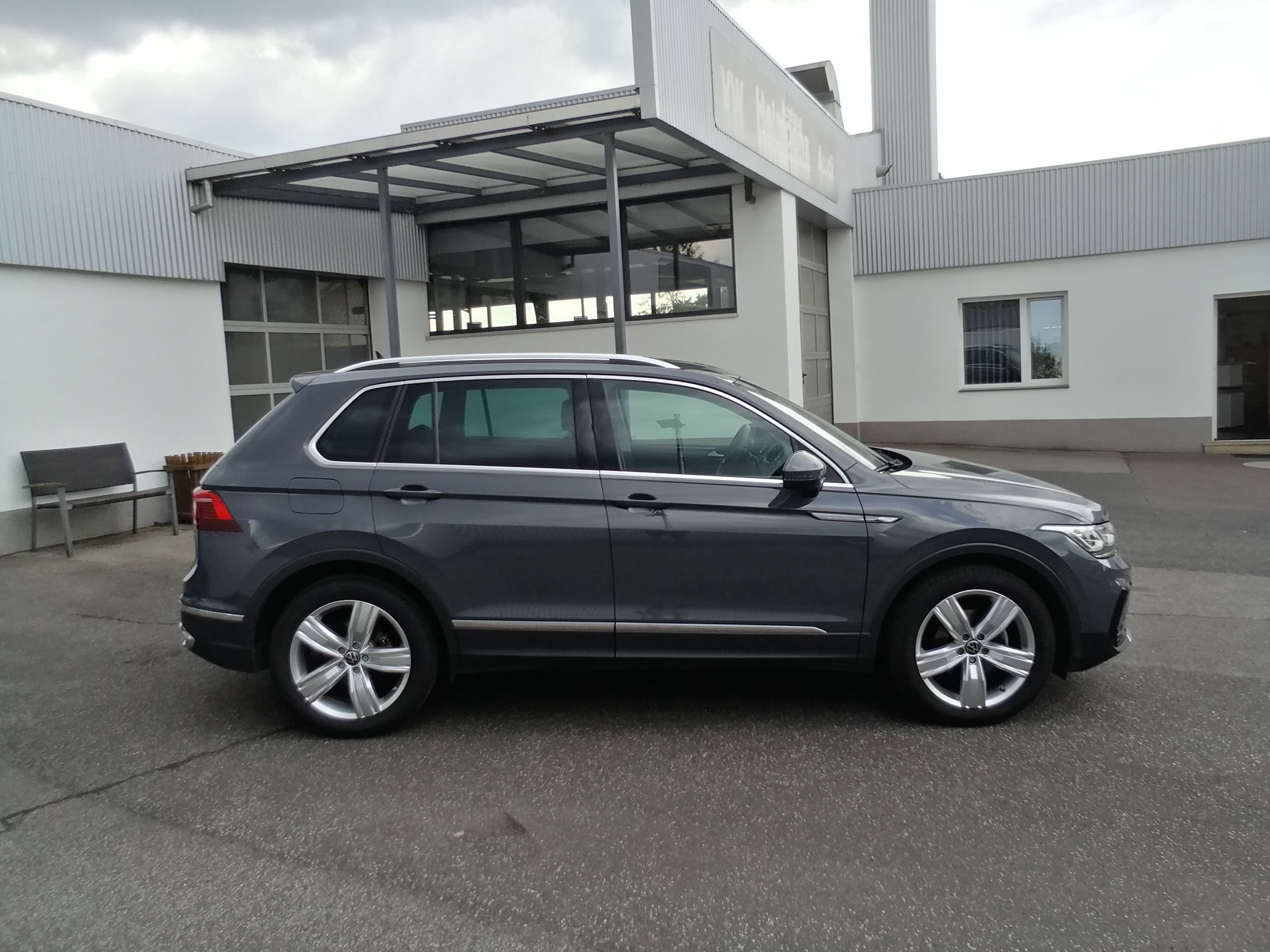 VW Tiguan 1.5 TSI OPF DSG Elegance LED AHK ACC EPAKET