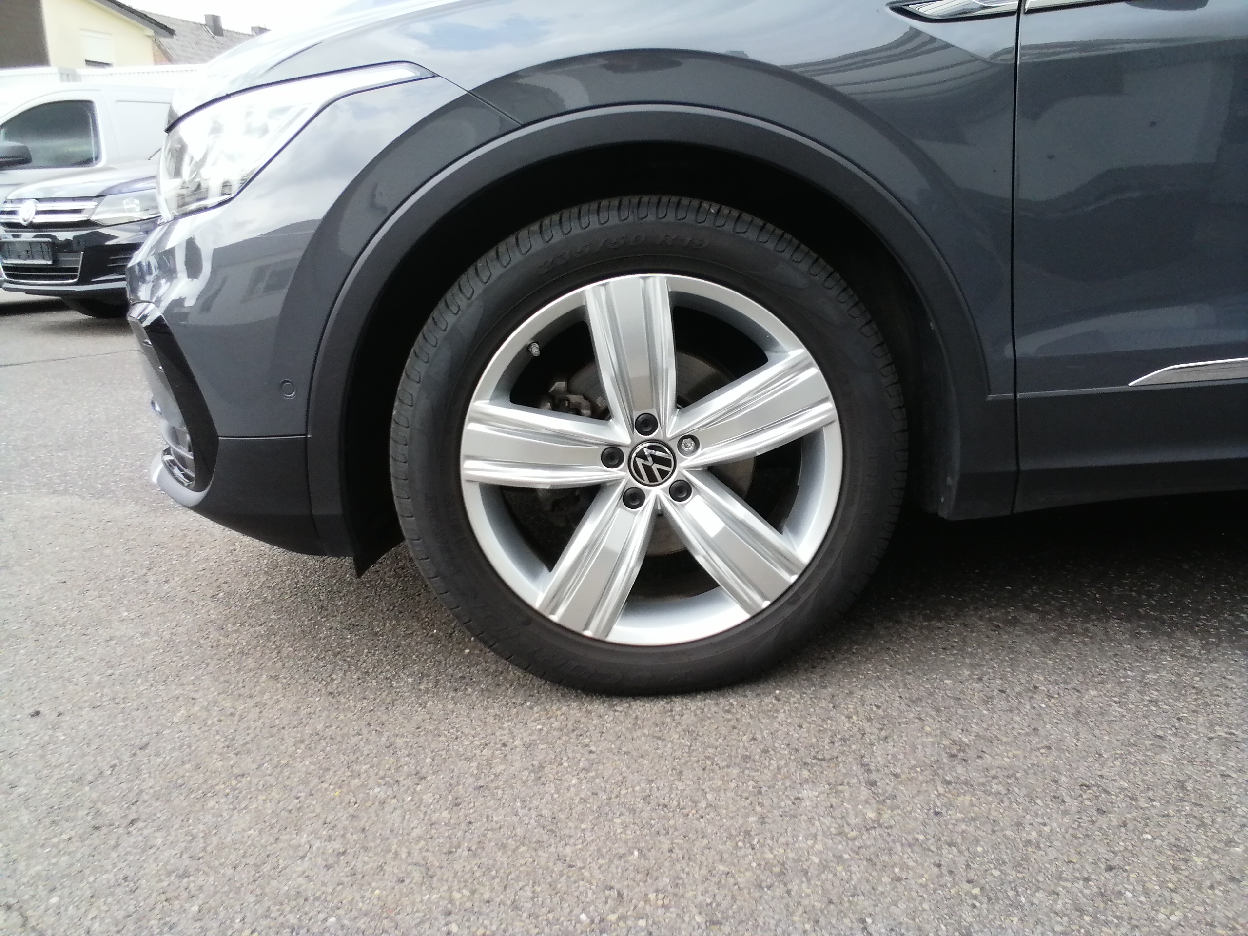 VW Tiguan 1.5 TSI OPF DSG Elegance LED AHK ACC EPAKET