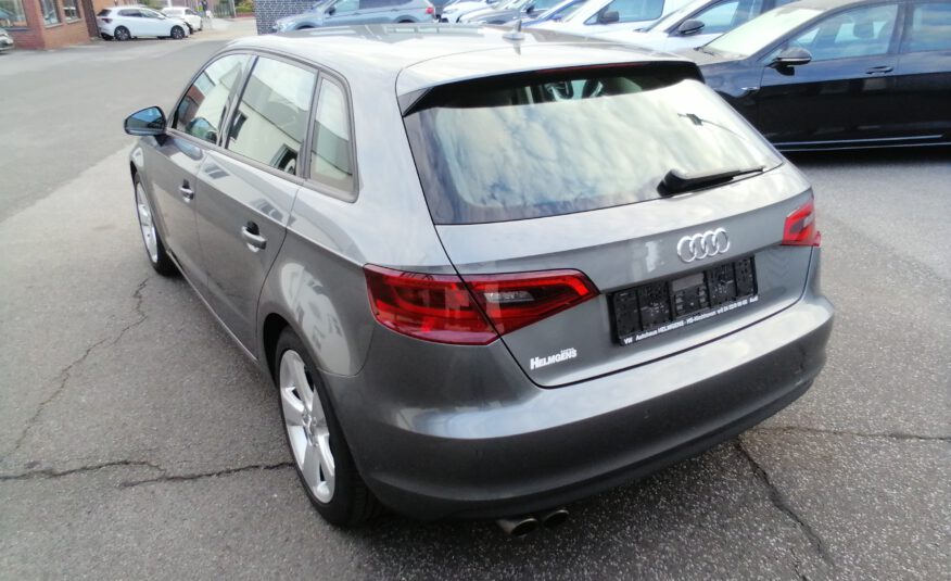 Audi A3 Ambition Xenon NAVI SHZ Telefonv. PDC Klima