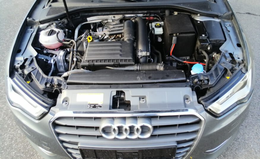 Audi A3 Ambition Xenon NAVI SHZ Telefonv. PDC Klima
