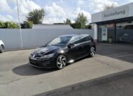 VW GOLF 1,5 TSI Highline R-Line LED SHZ ACC KAM 18LMF