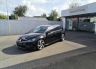 VW GOLF 1,5 TSI Highline R-Line LED SHZ ACC KAM 18LMF