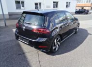 VW GOLF 1,5 TSI Highline R-Line LED SHZ ACC KAM 18LMF