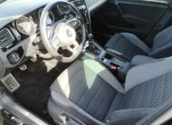 VW GOLF 1,5 TSI Highline R-Line LED SHZ ACC KAM 18LMF